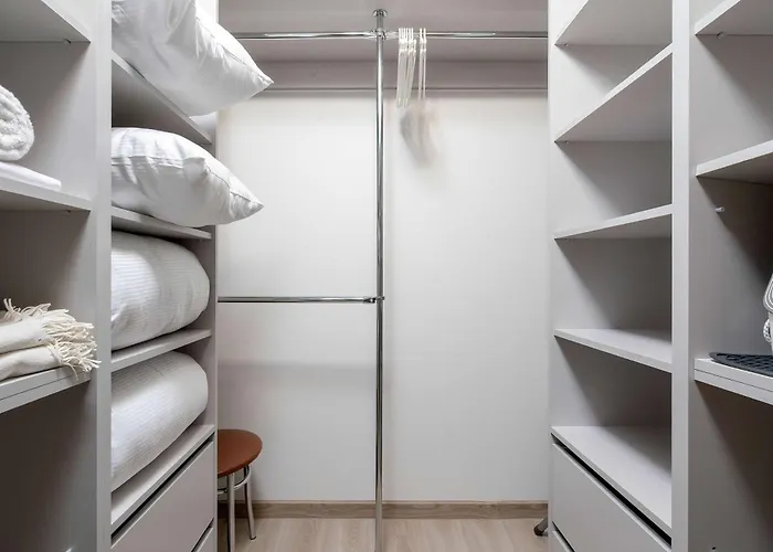 Elegant In Center With Desk And View By Renters * Katowice